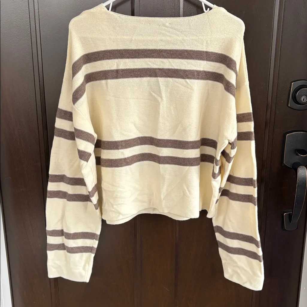 Like New LNA Clothing Sweater Size Large - Image 7