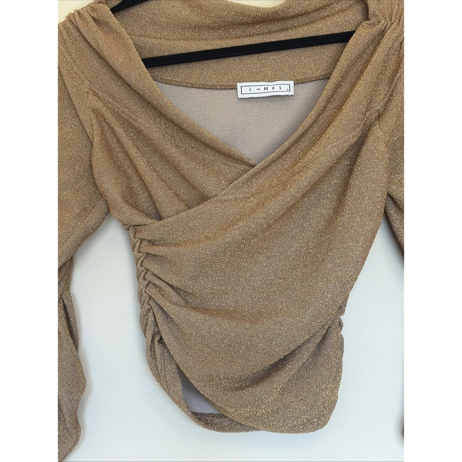 ITMFL Gold Sparkle Metallic Ruched Vneck Cropped Blouse Top Shirt Womens Small - Image 5