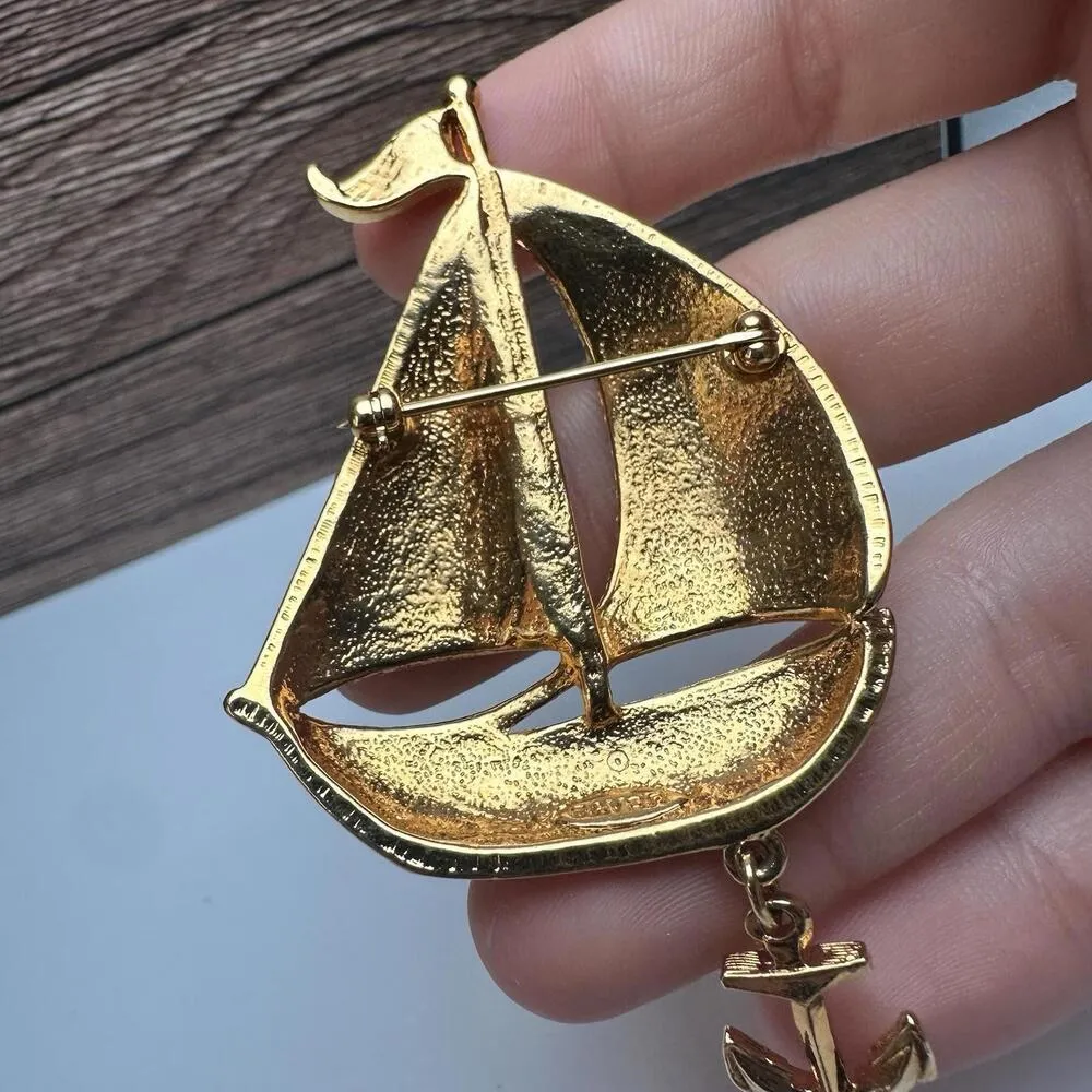 Avon Sailboat Boat Ship Nautical Brooch Pin Enamel & Gold Tone Signed - Image 8