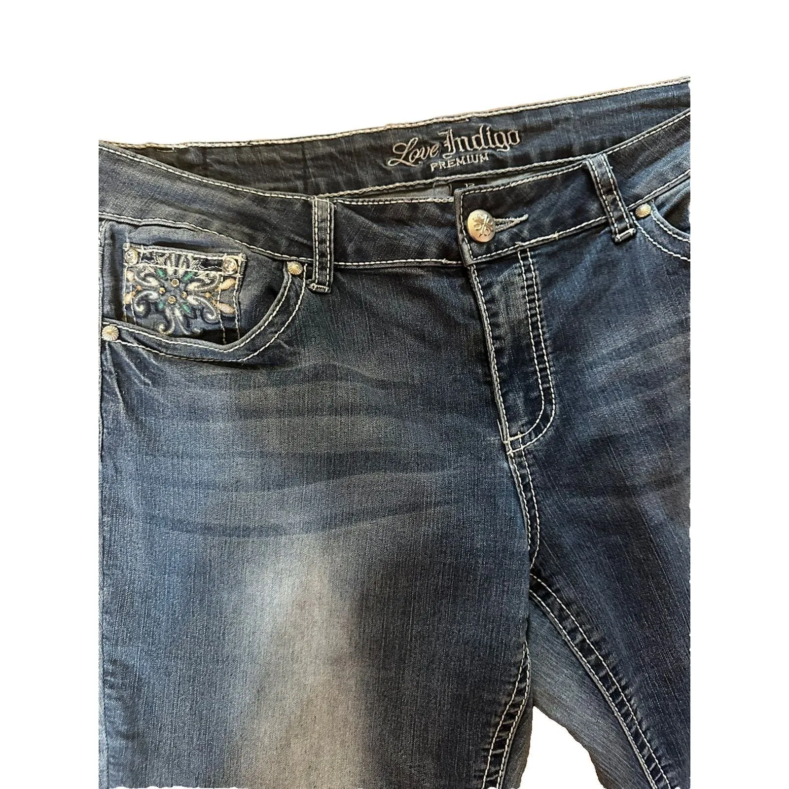Love Indigo Premium Women's Capri Jeans Size 12 Western Embroidered Stretch - Image 3