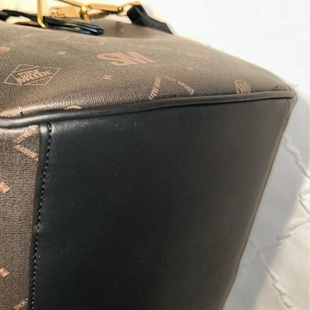 Steve Madden Unisex Brown/Black Duffle Weekender
Bag(NWT) - Image 12