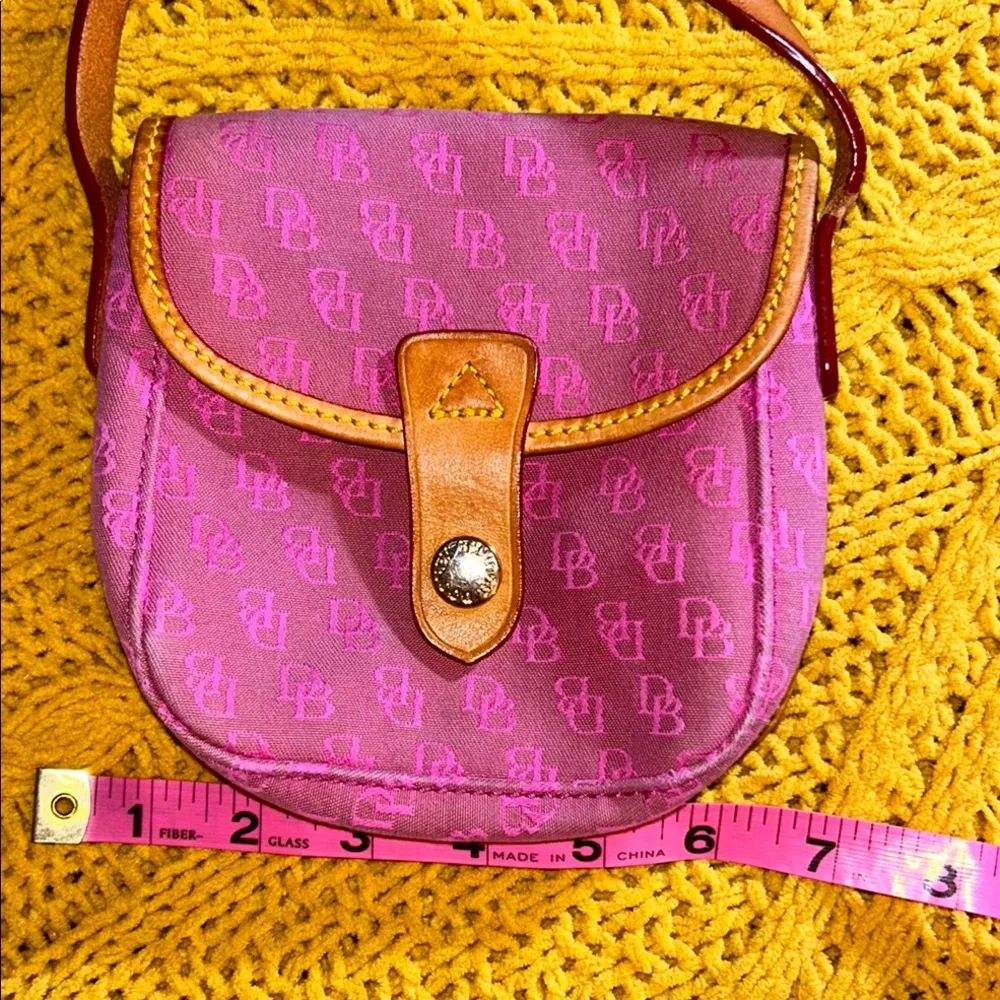 Vintage Y2K Pink Canvas Monogram and Leather Dooney & Bourke Crossbody Bag - Image 15