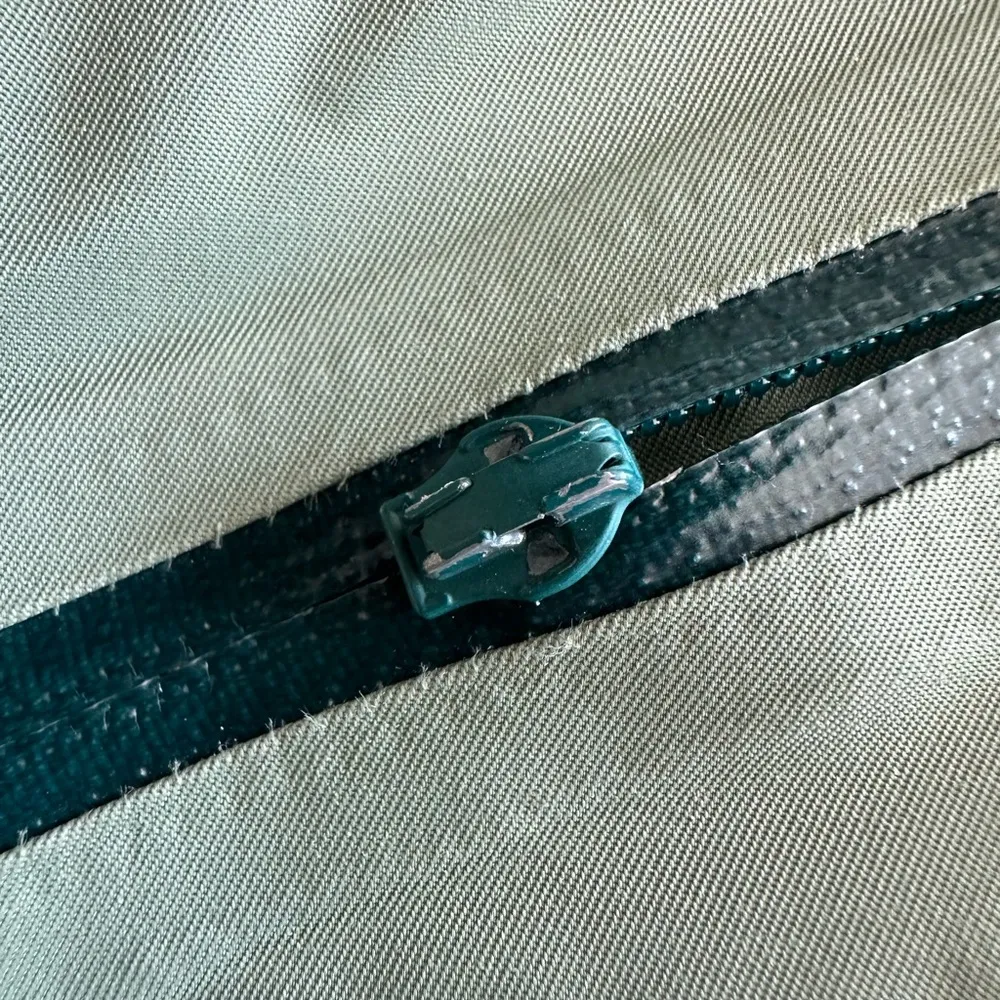 Mountain Hardware Women’s Sage Green Snow Ski Pants Size M Regular - Image 8