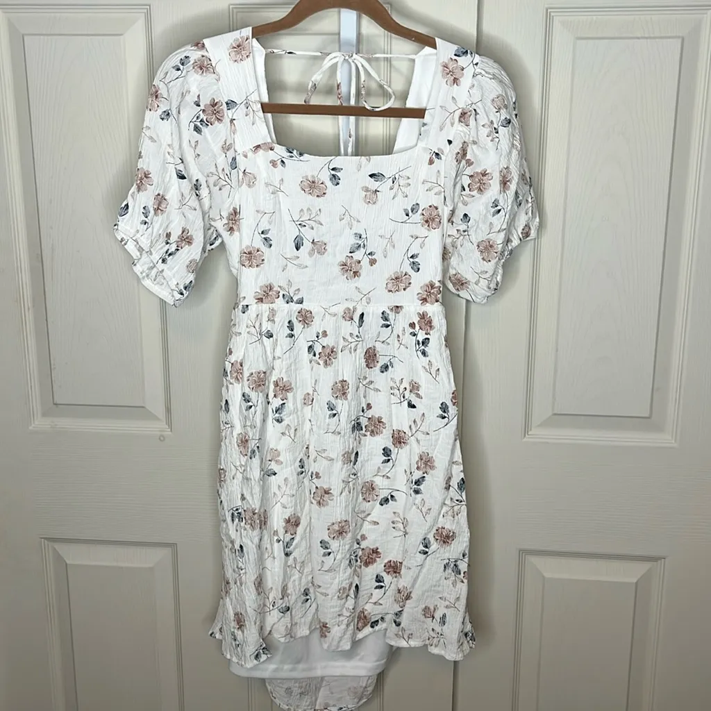 Boutique Floral dainty cut out and tie back dress M White Size M - Image 9