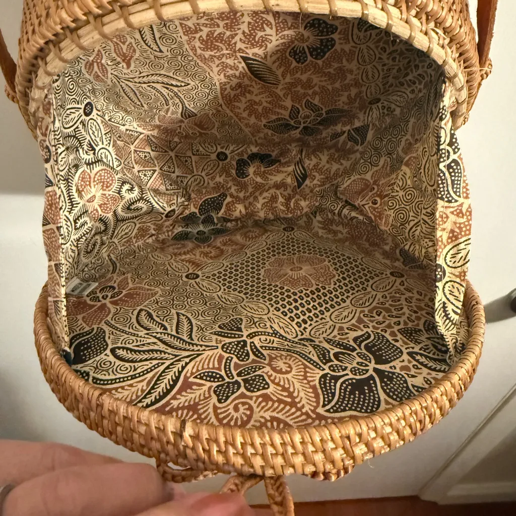 Bali Island Round Woven Rattan Bag with Floral Design Brown - Image 5