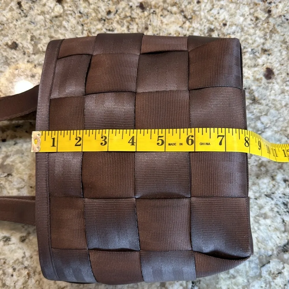HARVEYS Original Seatbelt Bag • Built In The USA Brown - Image 10