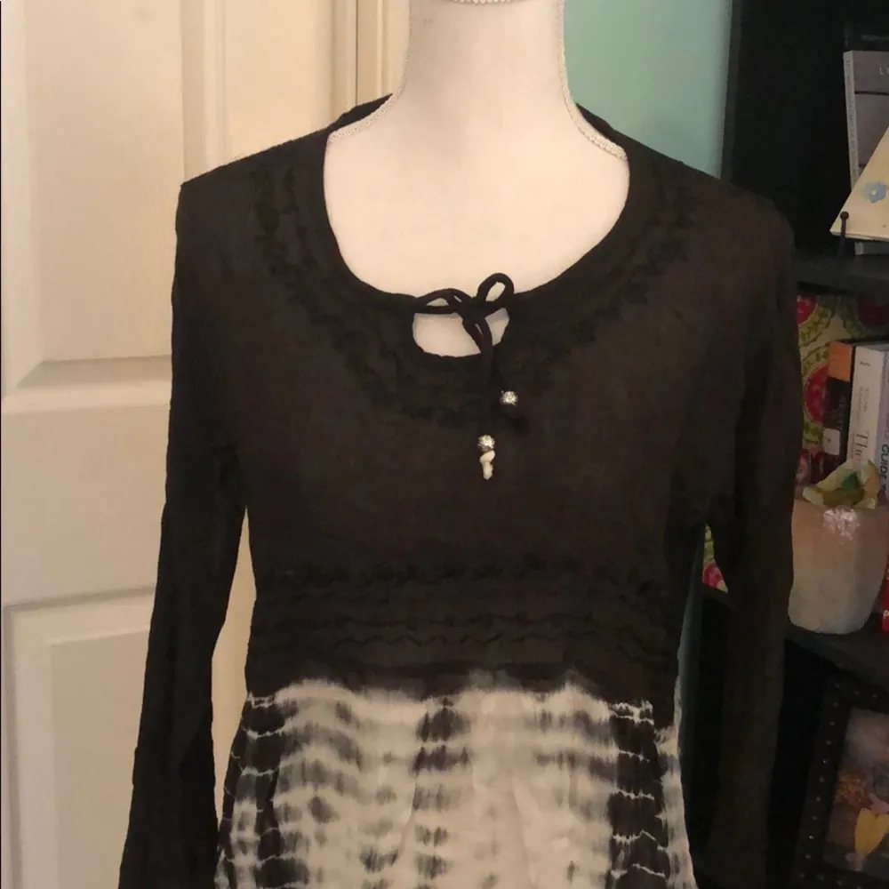 La Moda NWOT lightweight l/s tie dye top Black Size undefined - Image 3