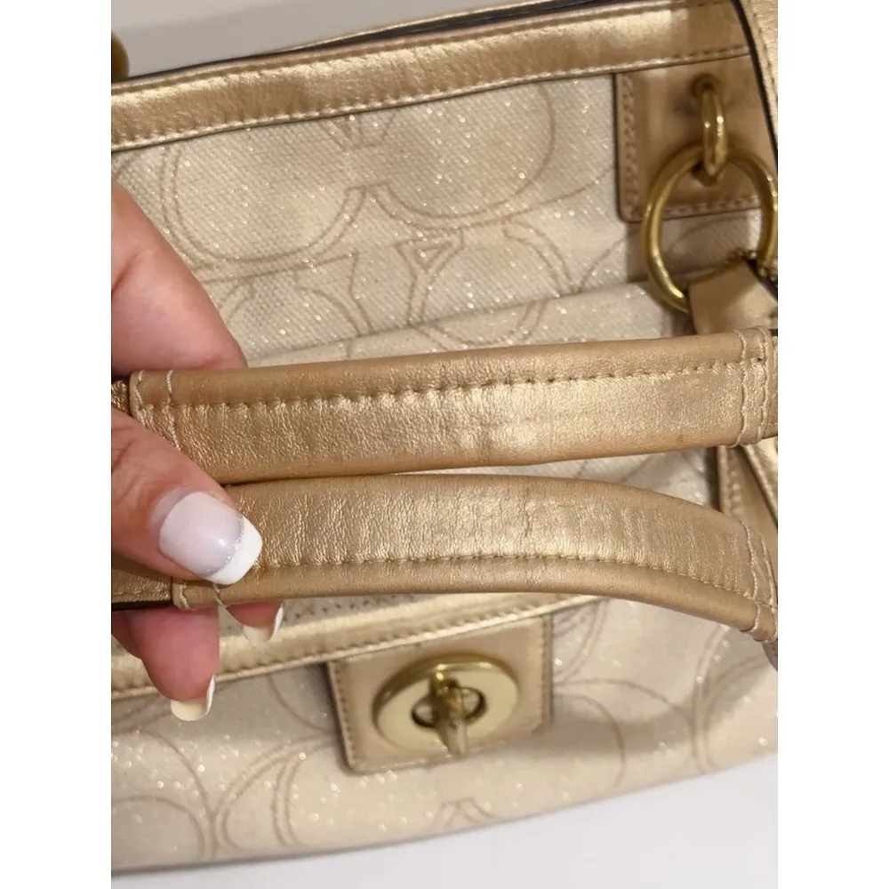 COACH F19231 Penelope Linen Gold/Khaki Metallic Signature Optic Tote Handbag - Image 8