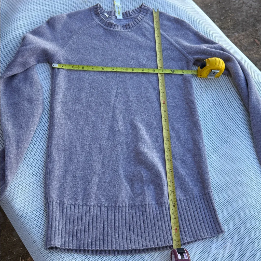 Lululemon Athletica Classic Gray Crew Neck Sweater XS - Image 8