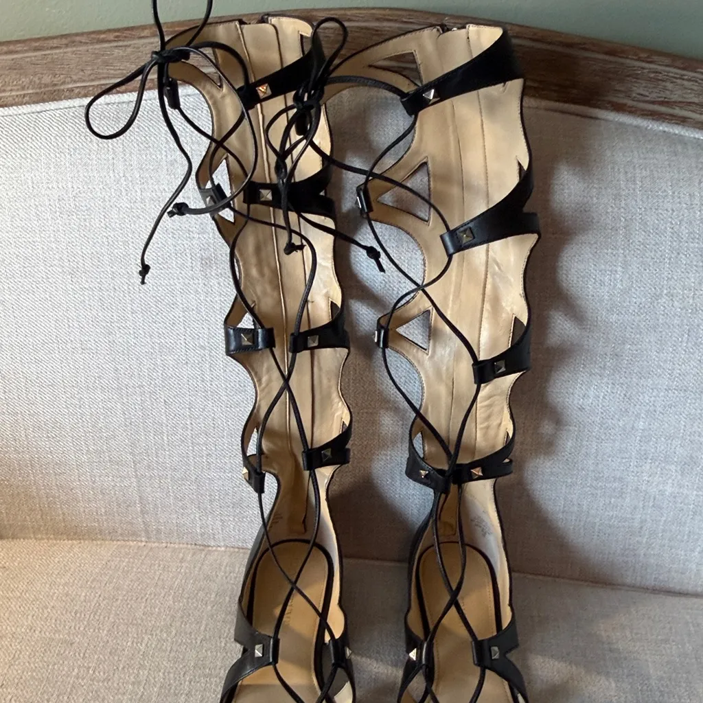 Ivanka Trump Size 8.5 Camila Tall Black Leather Silver Studded Gladiator Sandals - Image 5