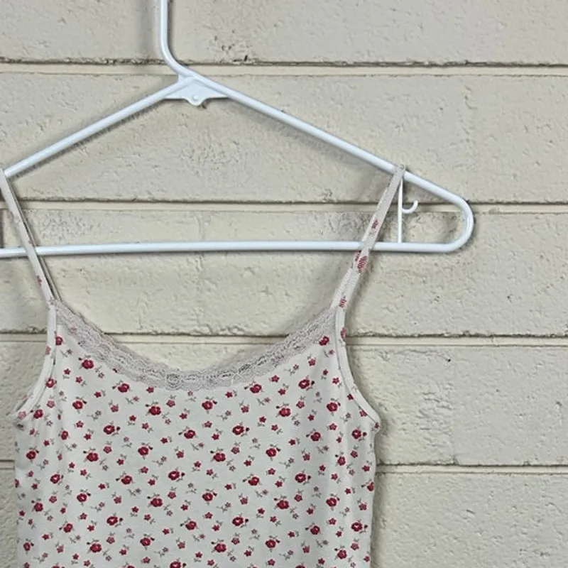 Brandy Melville Skylar Floral Eyelet Lace Trimmed Tank one size - Image 6