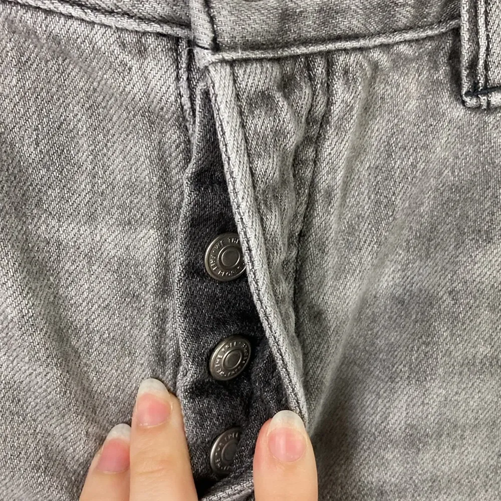 We The Free Loving Good Vibrations Distressed Jean Shorts Women’s Size 29 Grey - Image 4