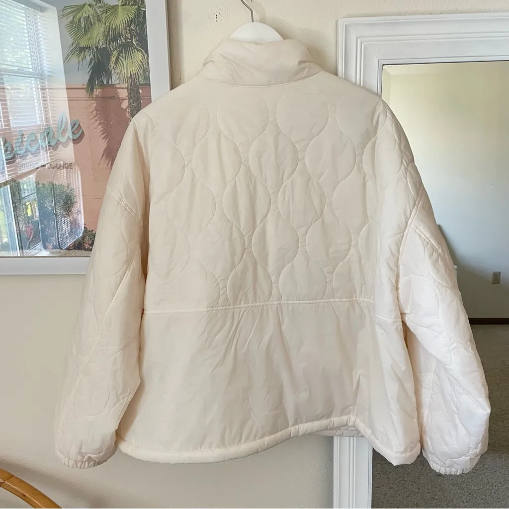 Old Navy Packable Lightweight Water Resistant Quilted Thin Puffer Jacket Size XL - Image 7