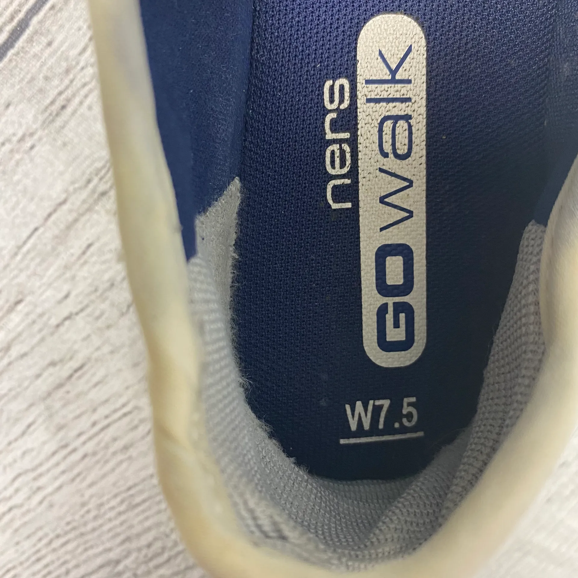 Skechers go walk slip on comfort shoes white color women size 7.5 - Image 8