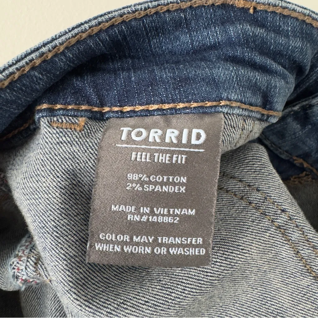 Torrid 3.5 Inch Vintage Stretch High-Rise Short Classic Blue Jean Shorts Denim - Image 5