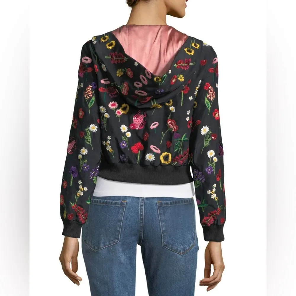 Alice + Olivia Lonnie Floral Embroidered Silk Hooded Bomber Jacket Crop Size M - Image 2