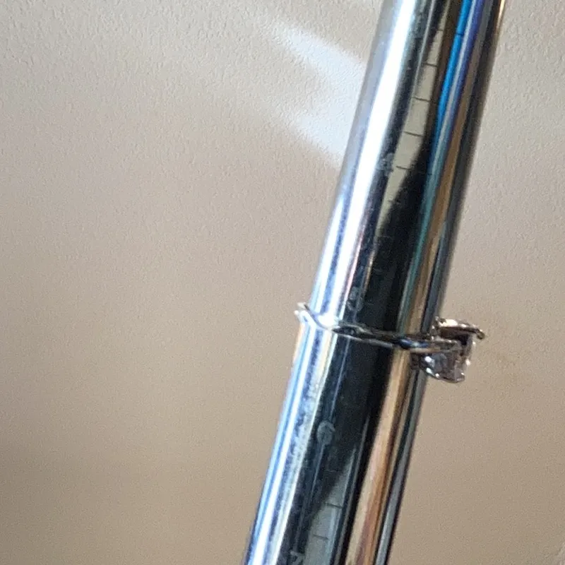 Swarovski Crystal Heart Engagement Ring Sterling Silver Rhodium Plated size 5.25 - Image 3