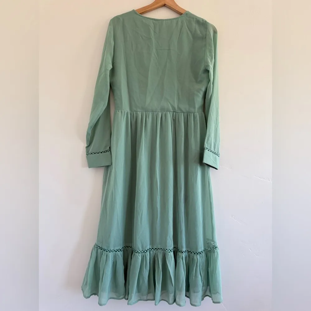 Green Long Sleeve Embroidered Dress women birds floral size 6 - Image 9