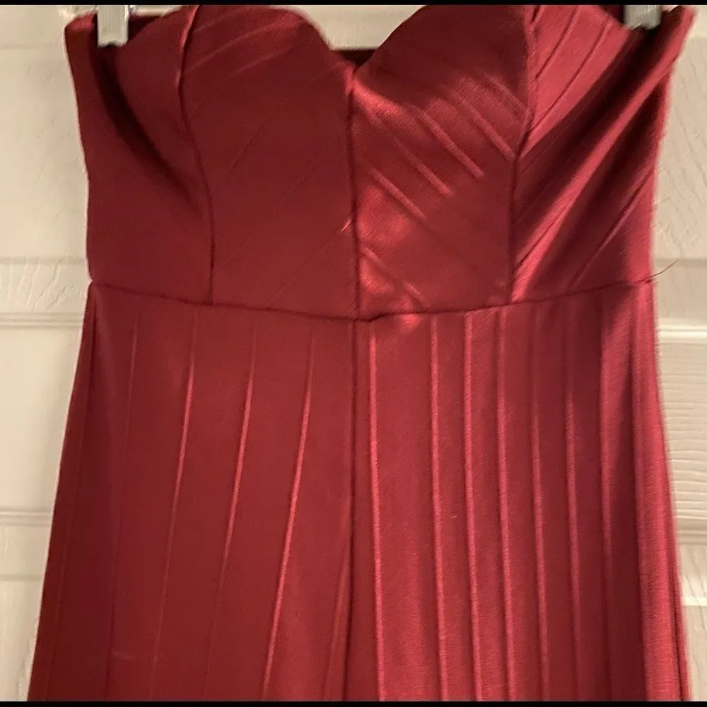 Forever 21 Sleeveless Burgundy Jumpsuit Size Small - Image 9