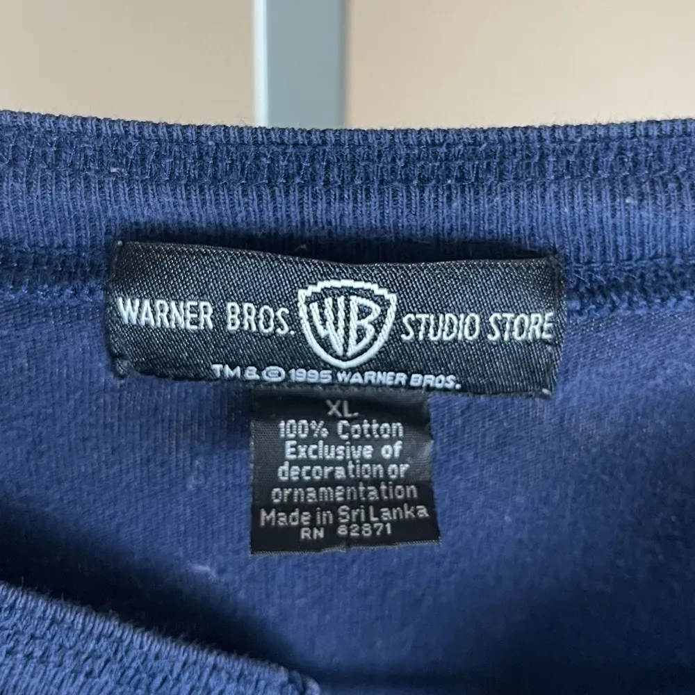 VINTAGE 90's Warner Bros Studio Store XL Looney Tunes Henley Embroidered Shirt Blue - Image 4