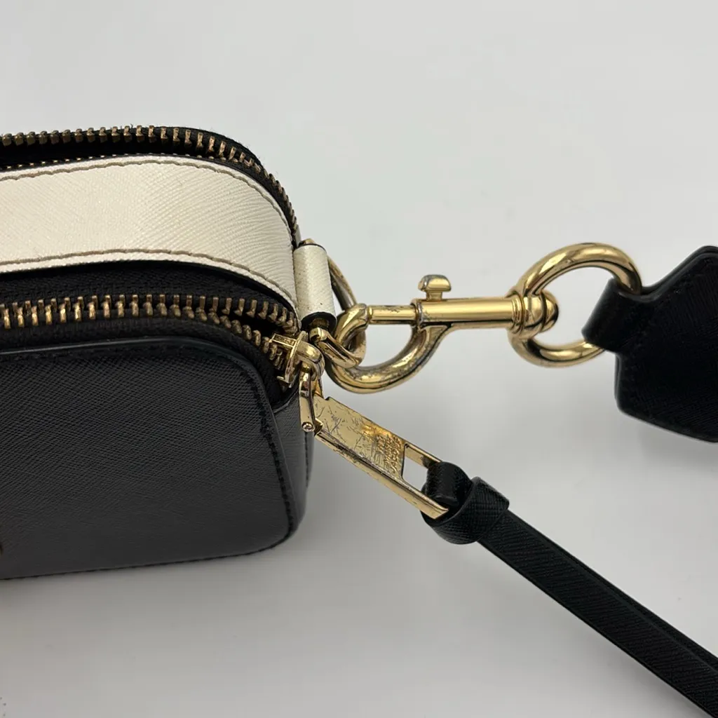 Marc Jacobs The Snapshot Black Crossbody Bag - Image 5