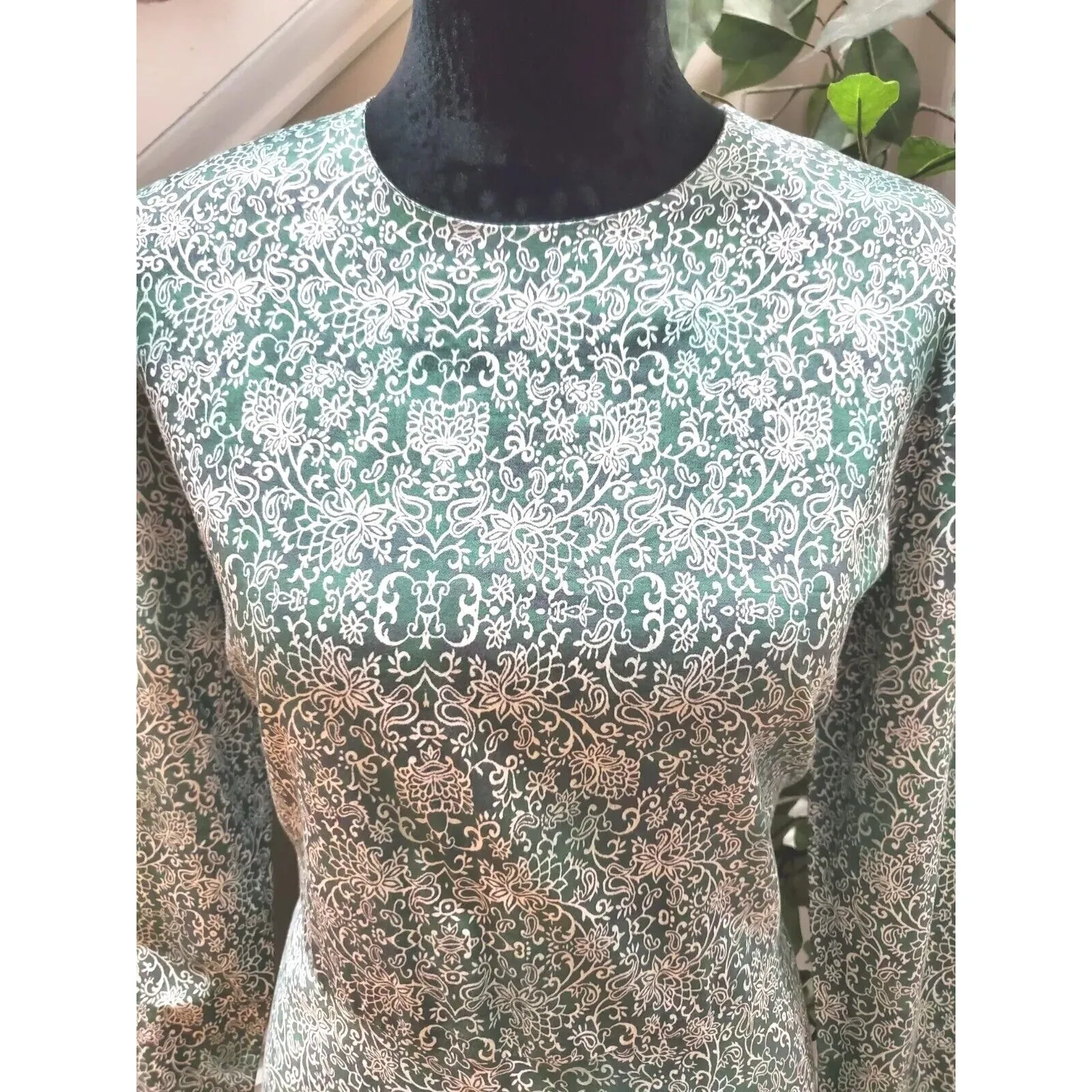 Mystery Women's Green Floral Cotton Round Neck Long Sleeve Knee Length Dress 14 - Image 2