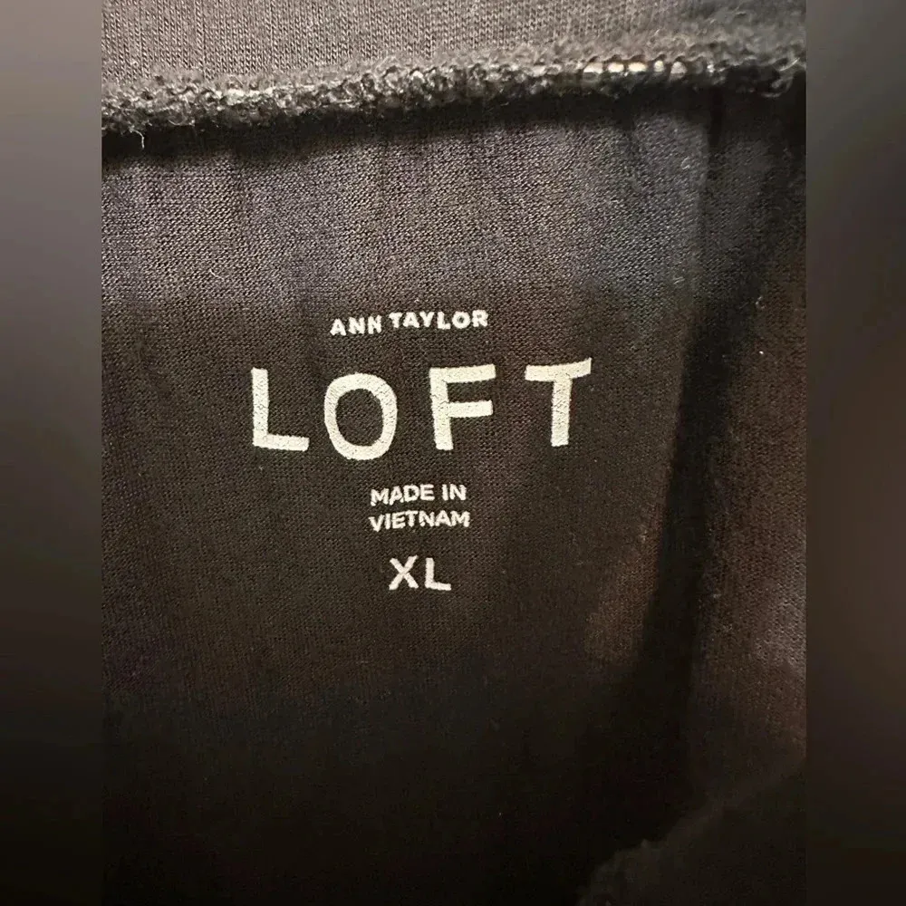 Loft tie shoulder layered black tank top - Image 2