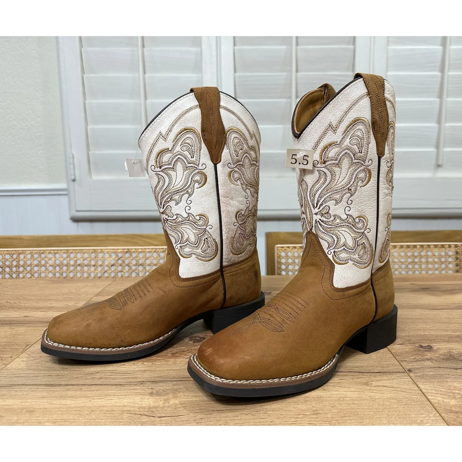 Shyanne Soltice™ Women's Flynn Western Boots Broad Square Toe Cream Size 5.5 NWT - Image 4