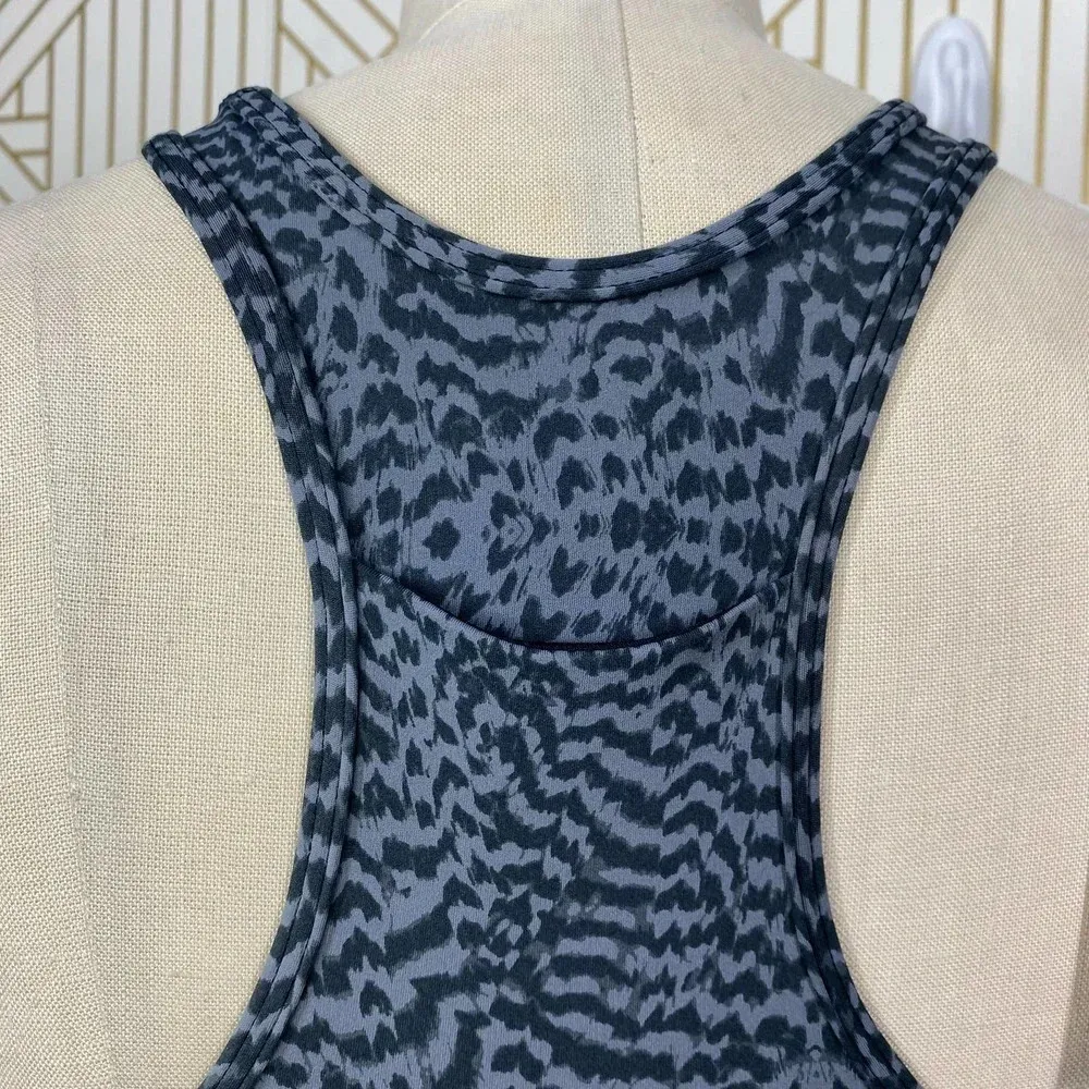 Varley‎ Berkeley Sports Bra Nocturnal Feathers - Image 8