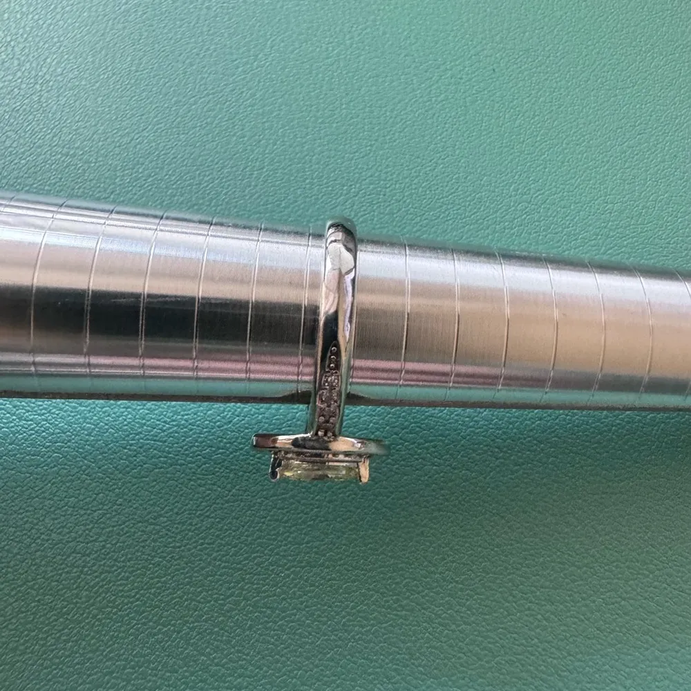 Fragrant Jewels Light Yellow and Silver NWOT Ring Size 9 - Image 2