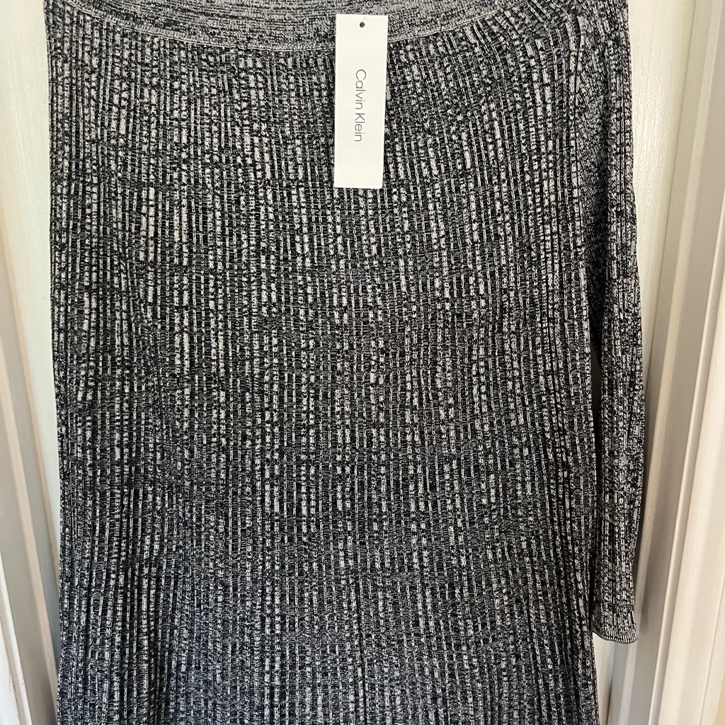 Calvin Klein  Charcoal Knit Top - Image 4