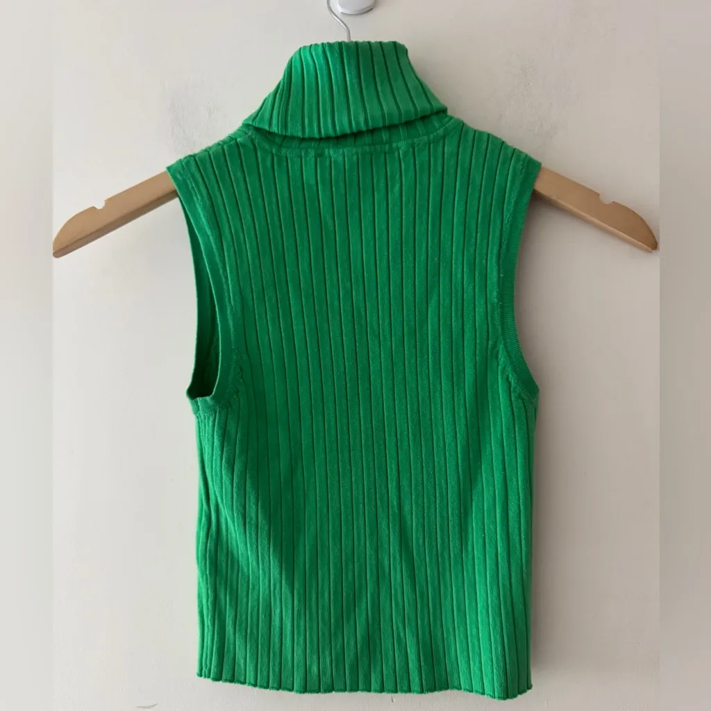 Zara Ribbed Green Knit Top Sleeveless High Neck Tank
Mock Turtleneck - Image 4