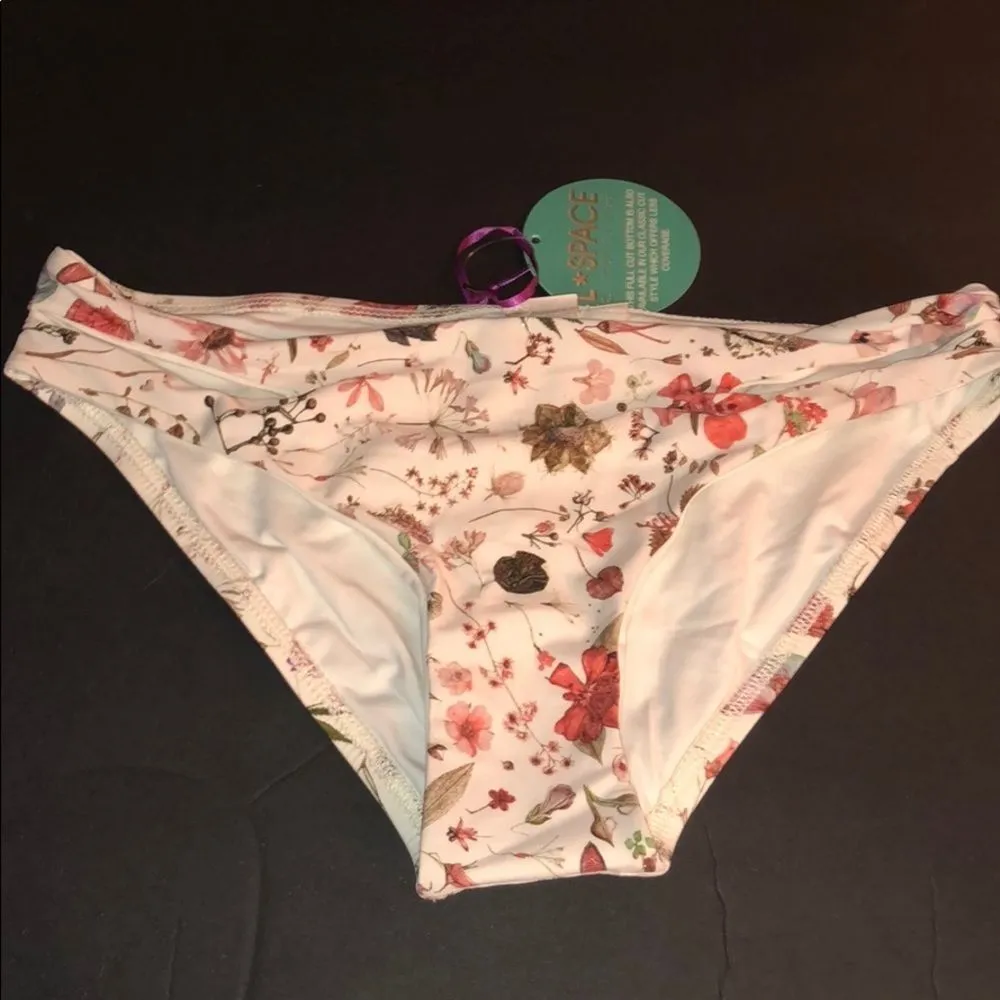 L Space Liberty Love Tab Full Coverage Bottom nwt - Image 23