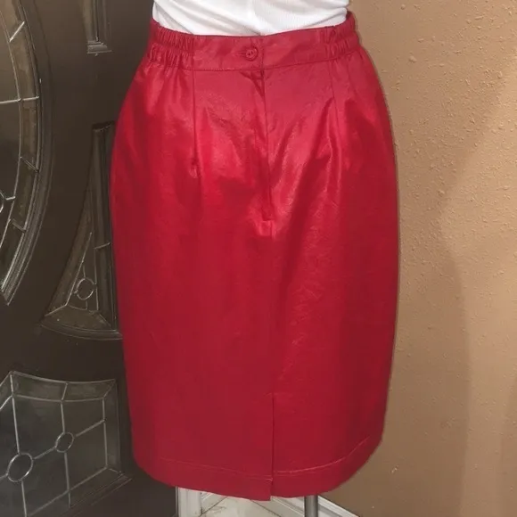 City girl red skirt Size 6 - Image 3