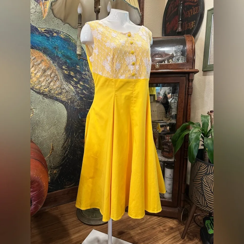 ZAPAKA 1950s Yellow Dress Full Skirt Laced Bust NWOT Size XL - Image 2