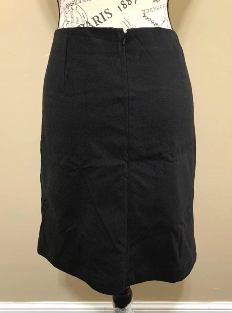 Black A-Line Skirt W/Pocket Size 6 - Image 4