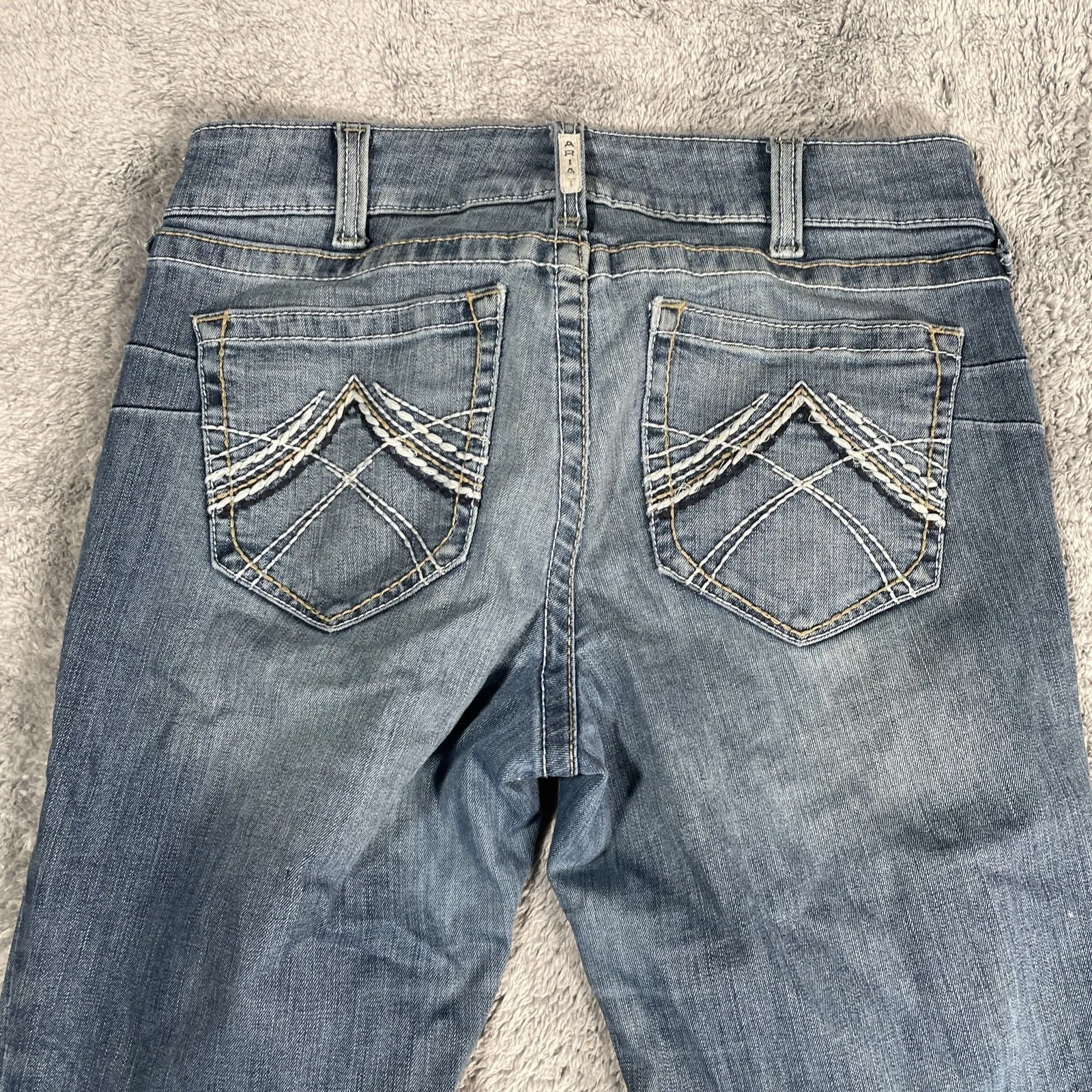 Ariat Mid-Rise Entwined Bootcut Jeans Women's SZ 31x32 Thick Stitch Cowgirl - Image 3