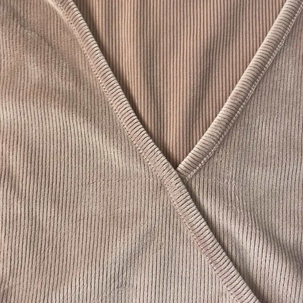 Madewell Corduroy Tie-Front Faux-Wrap Top Pink Size XL - Image 3