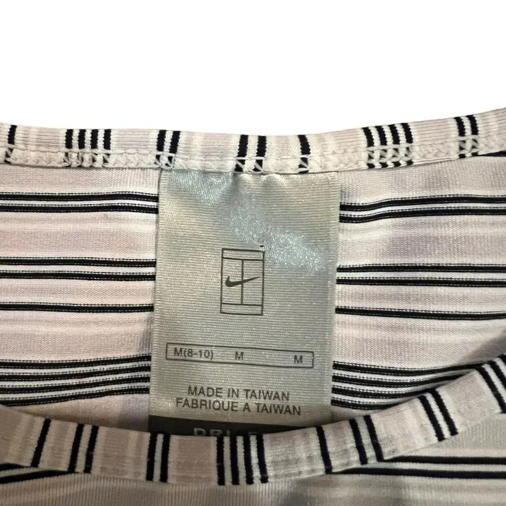 Vintage Nike Short Sleeve Form Fitting Thick Shirt Size Medium - Image 2