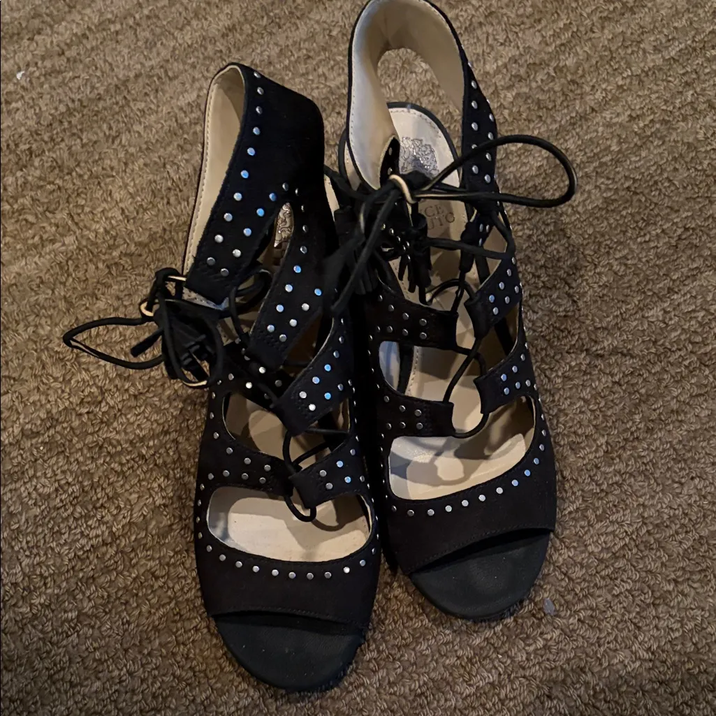 Vince Camuto  heels - Image 4