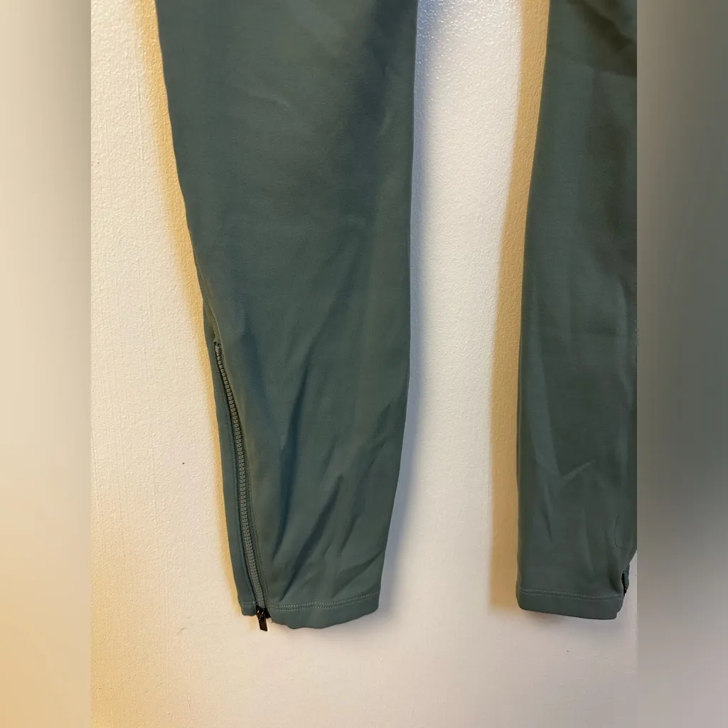 Athleta Women's Delancey‎ Moto Tight Minimalistic Gray/Green sz M - Image 3