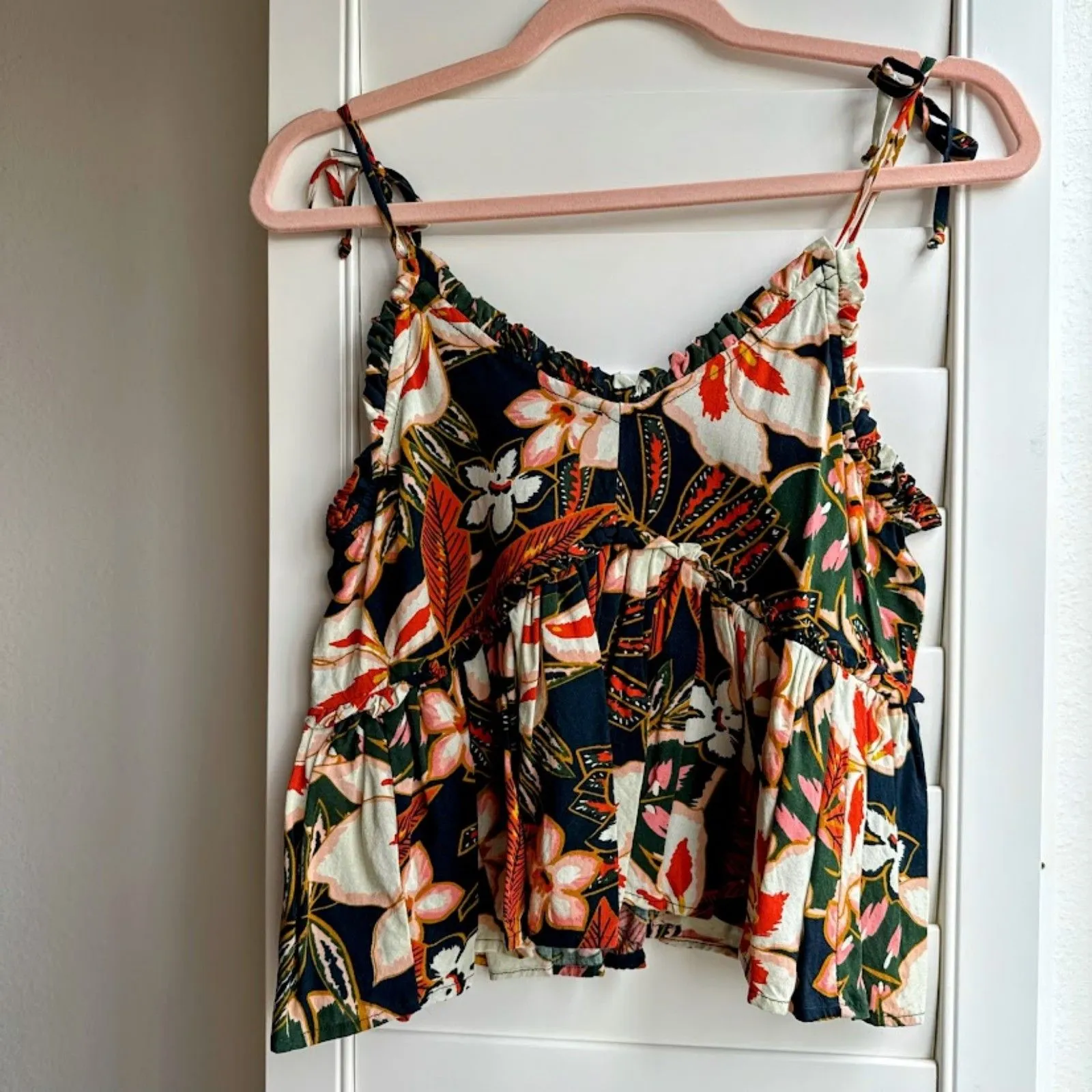 Patrons of Peace Floral Tie Shoulder Ruffle Swing Cami Top size S - Image 5