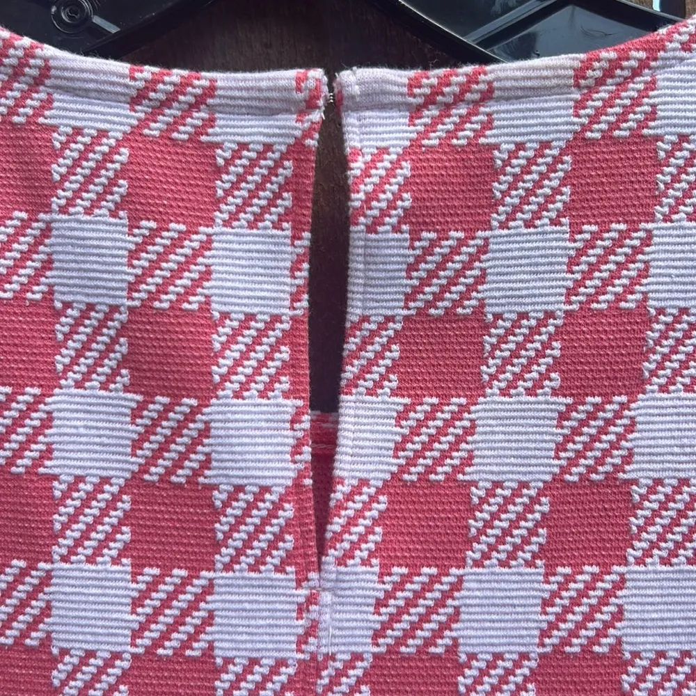 Ann Taylor Sleeveless Gingham Peplum Pink White Top Size Small - Image 11