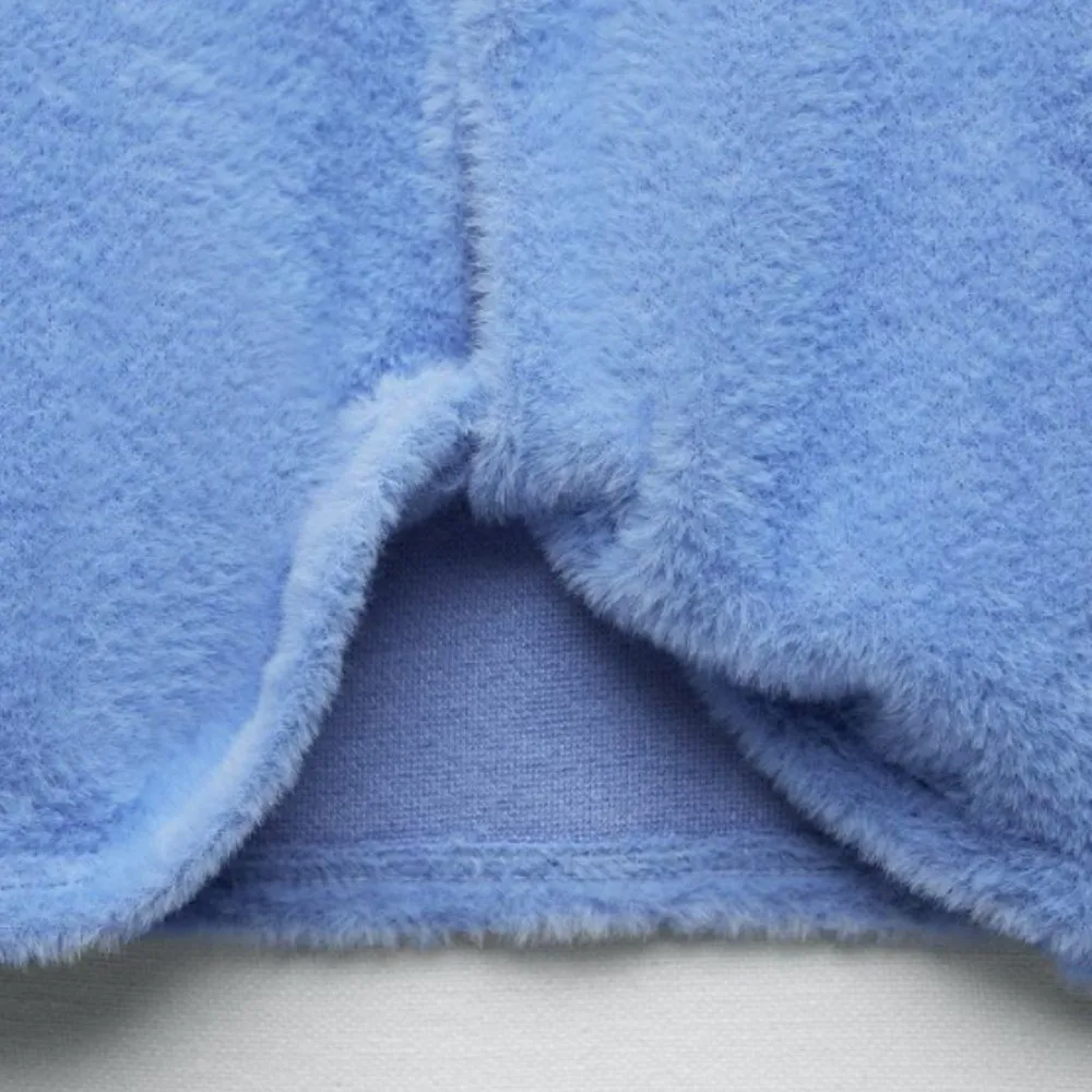 NWT  SOFT FUZZY CUT OUT TOP BLOGGERS FAV - Image 10