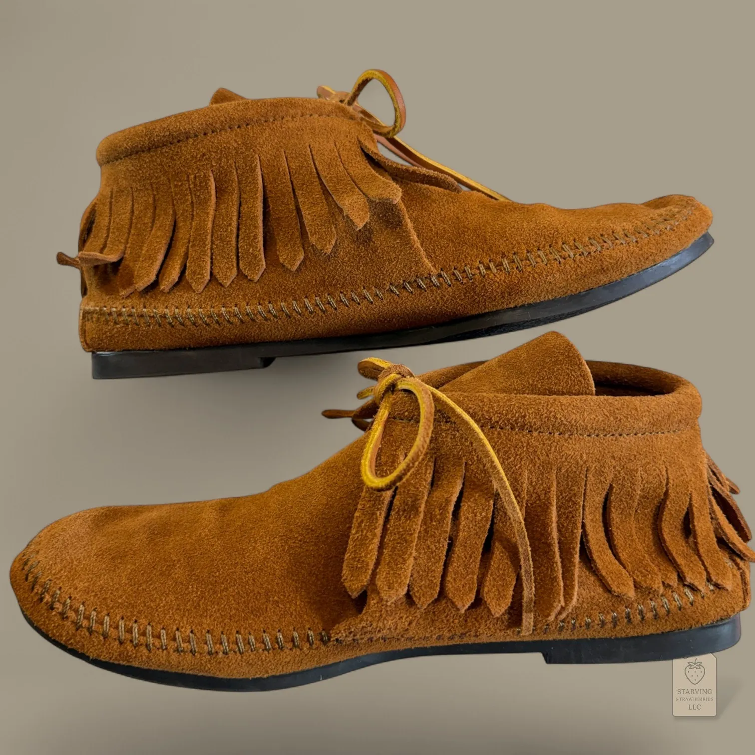 Minnetonka 682 Classic Brown Suede Fringe Lace Up Ankle Moccasin Boots Size 8 - Image 4