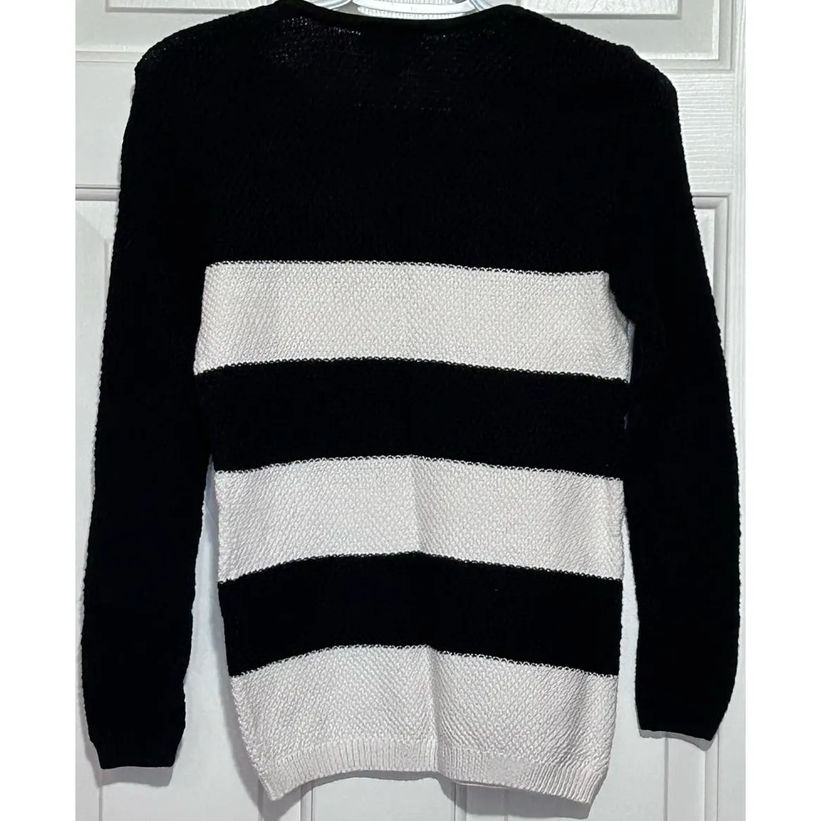 Loft Women's Black White Long Sleeve Round‎ Neck Pullover Sweater Size XS - Image 2