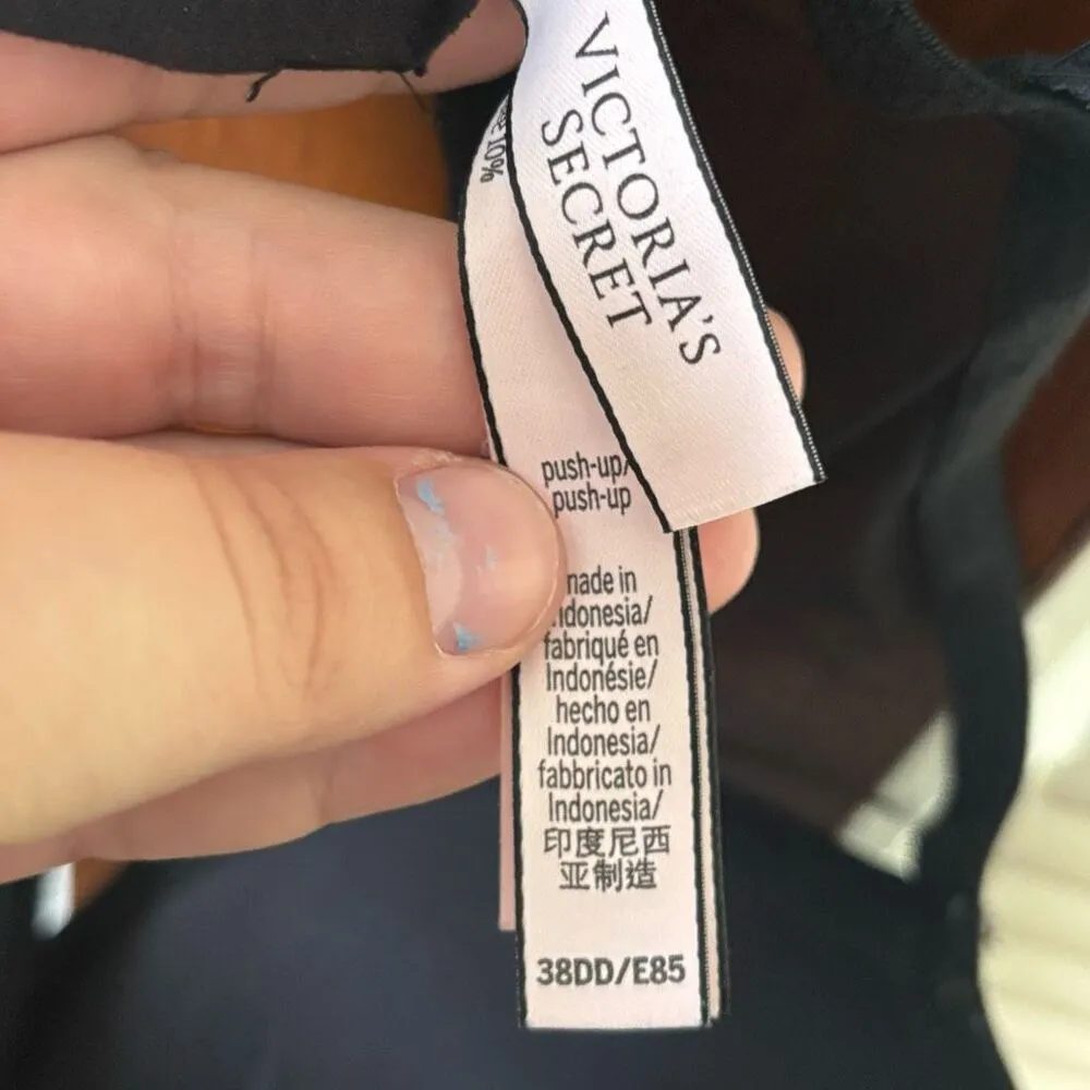 Victoria’s Secret Black Lace‎ Push Up Bra 38DD - Image 4
