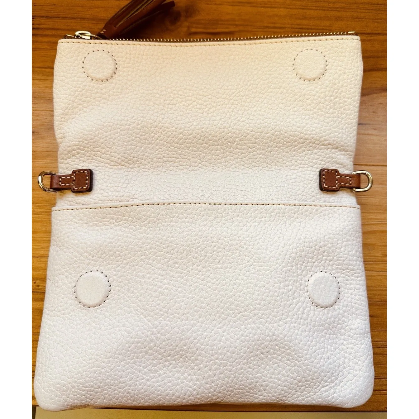 Dooney And Bourke Blush Foldover‎ Crossbody Clutch Zipper Closure - Image 2