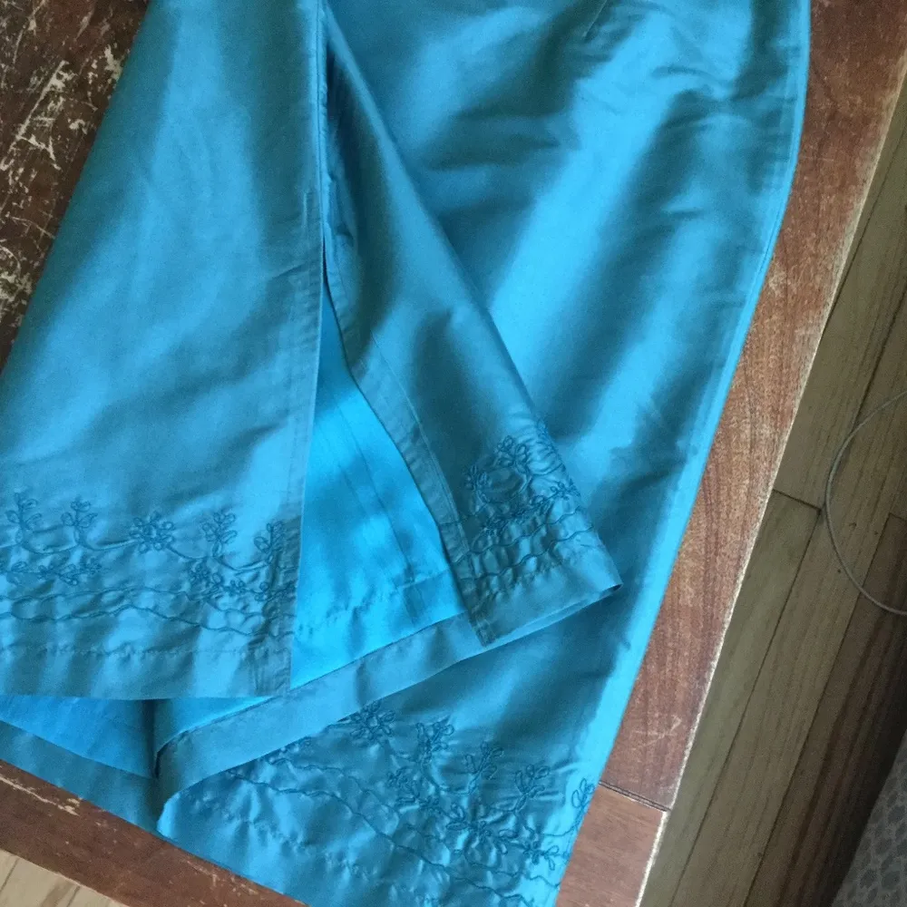 NWT Vintage Silk Embroidered Border Skirt Teal - Size 6 - Image 11