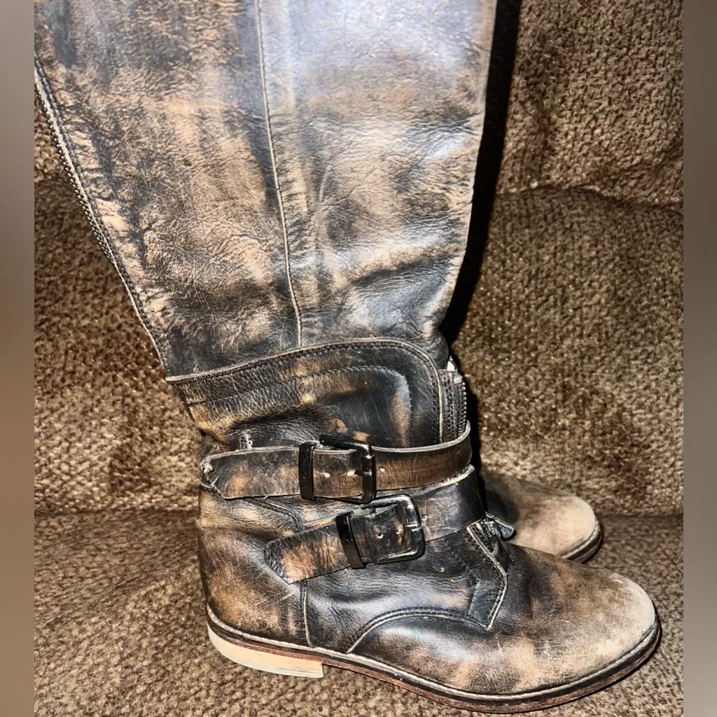 Free People Distressed Trigger Boots Women’s size 8 - Image 12